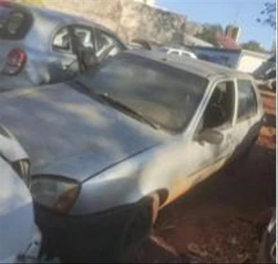 Ford Fiesta 2000 SUCATA em Cascavel - Paraná
