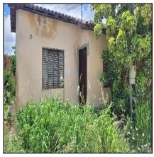 Casa de 57m² privativos em 160m² de terreno no Alto do Recreio em Serrinha - Bahia