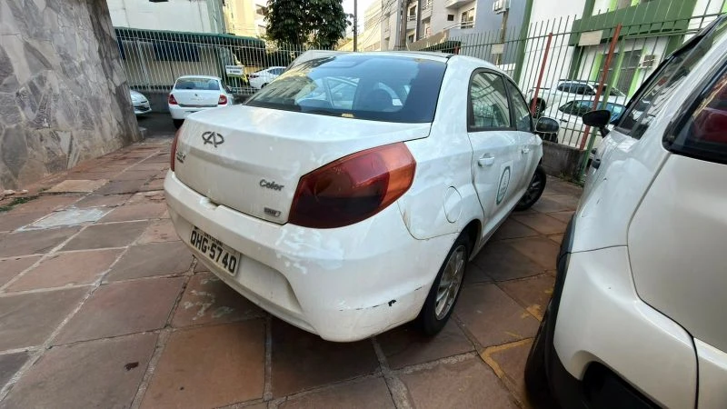 Chery Celer 1.5 2014/2015 em Chapecó - Santa Catarina