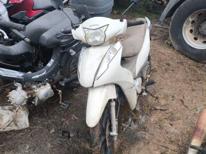 Honda Biz Biz 125 2023 125cc Gasolina Manual em Balneário Camboriú - Santa Catarina