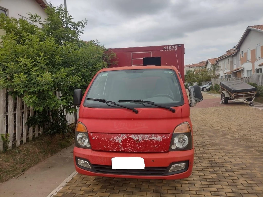 Hyundai HR HDB 2013/2014 Diesel 4x2 Baú em São Paulo