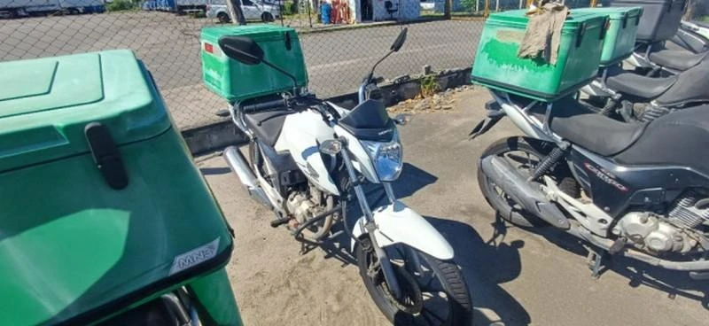 Honda CG 160 Cargo Branca em Rio De Janeiro - Rio de Janeiro