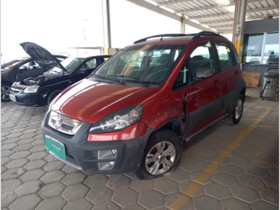 Fiat Idea Adventure 2015 1.8 Automático em Tijucas - Santa Catarina