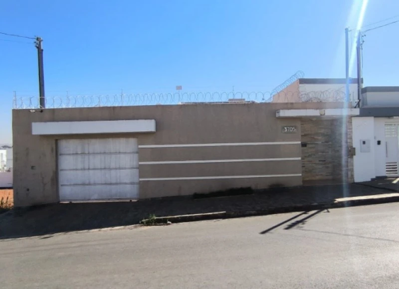 Casa com 3 Quartos em Patrocínio/MG em Patrocínio - Minas Gerais
