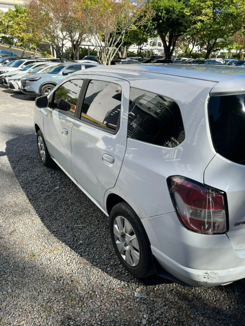 Chevrolet Spin LS 1.8 em Salvador - Bahia