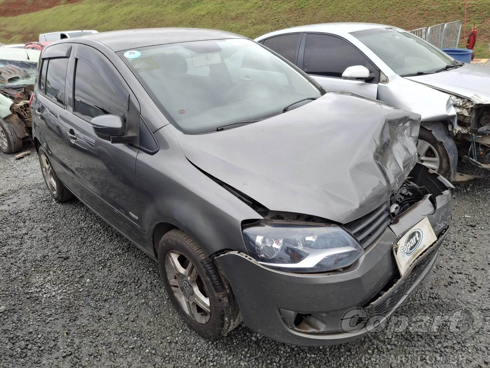 Volkswagen Fox Fox 2011 1.0 Total Flex Automático em Itaquaquecetuba - São Paulo