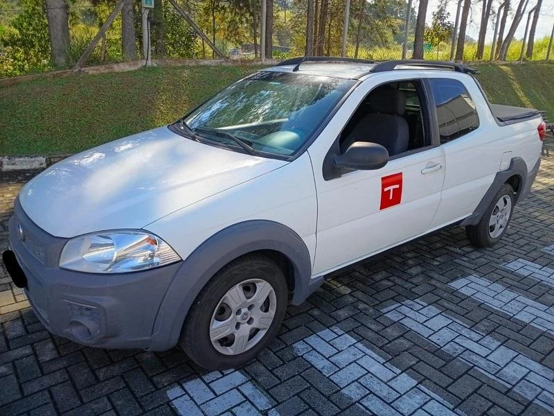 Fiat Strada HD WK CD E 2016/2017 Branca em Itapevi - São Paulo