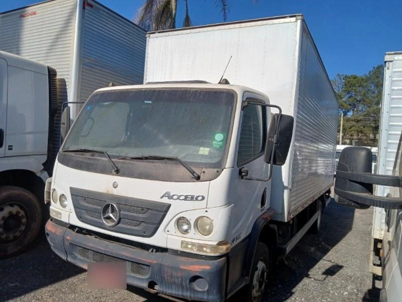 Mercedes-Benz Accelo Accelo 815 2014 Diesel Manual em Suzano - São Paulo