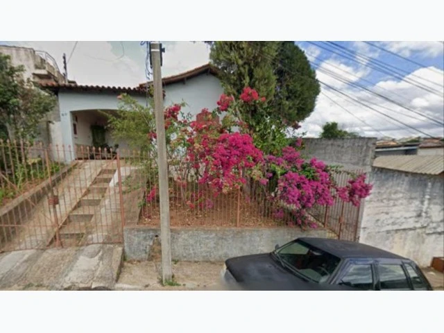 Casa com 20% de fração em Varginha/MG em Varginha - Minas Gerais