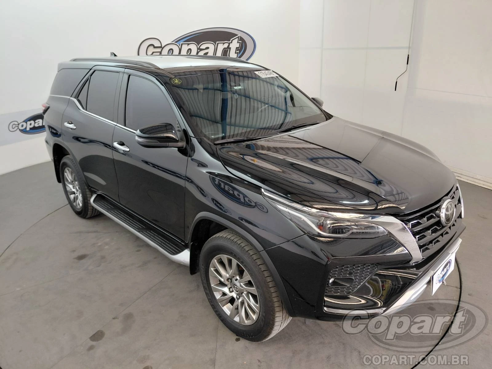 Toyota SW4 SRX 2.8 Diesel 2021 Automático em Osasco - São Paulo