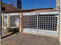 Casa com 3 Quartos e 1 Suíte em Uberlândia/MG em Uberlândia - Minas Gerais