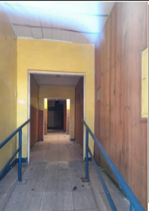 Casa de 7,10m de frente por 60,52m na Rua Andrade Neves em Rio Grande - Rio Grande do Sul