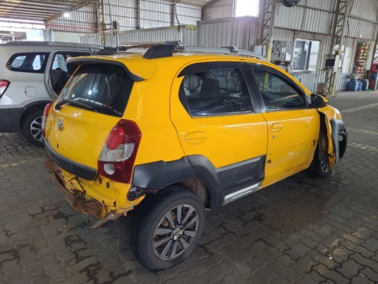 Toyota Etios HB Cross 2014 em Nova Santa Rita - Rio Grande do Sul