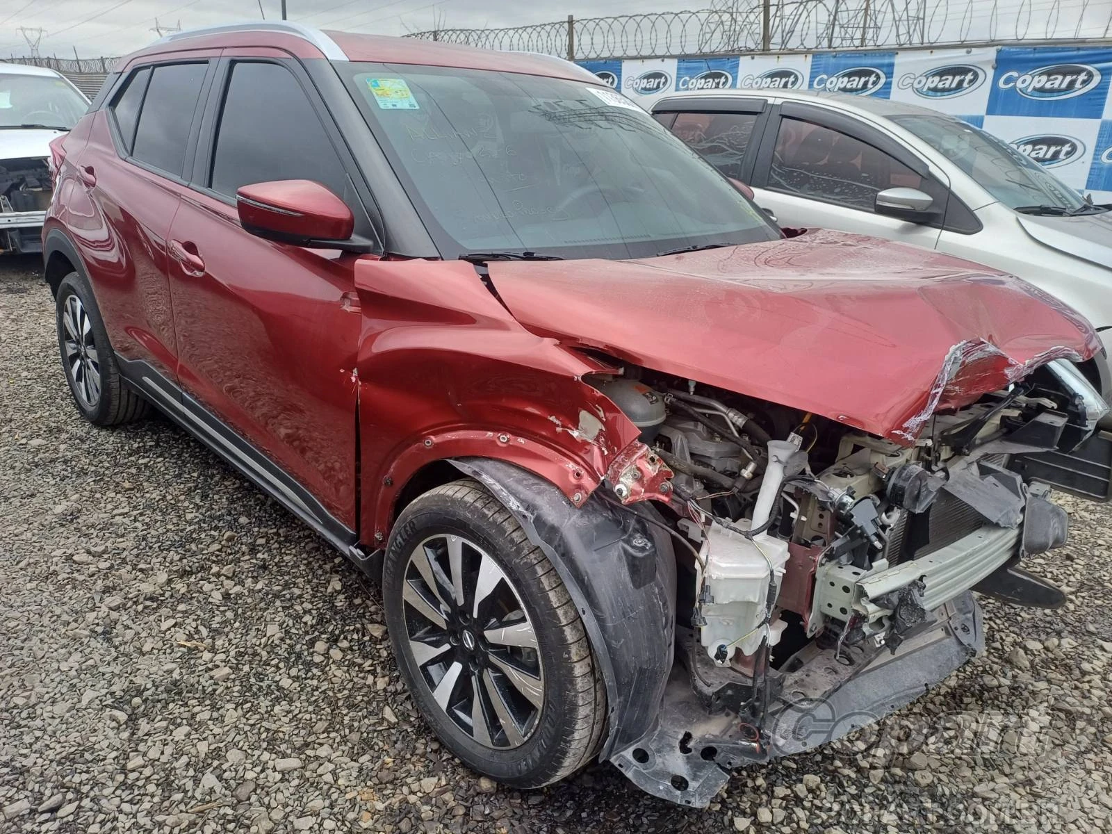 Nissan Kicks SV 2018 1.6 CVT Automático em Canoas - Rio Grande do Sul
