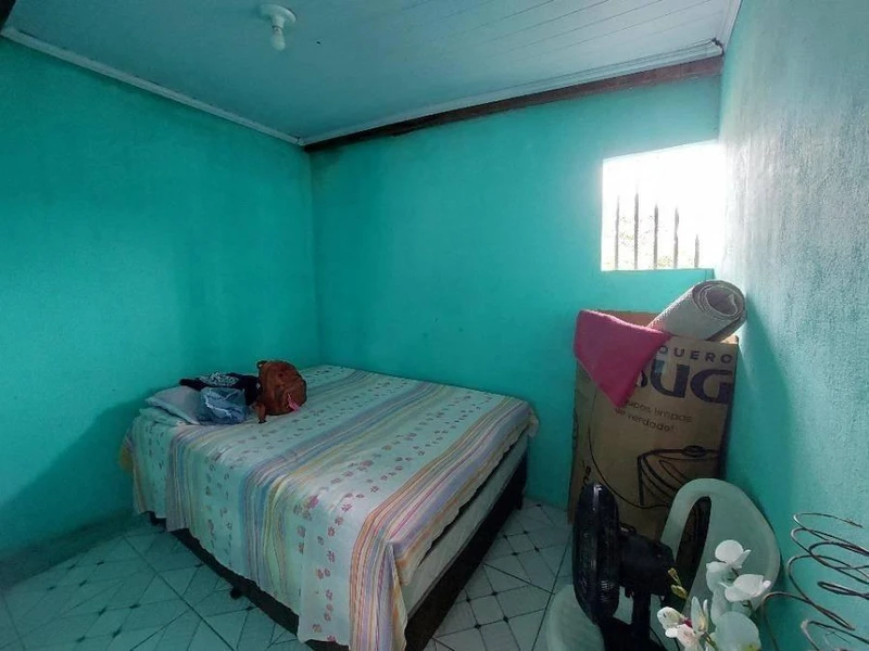 Casa com 2 Quartos e Varanda em Camaigara? em Camaçari - Bahia