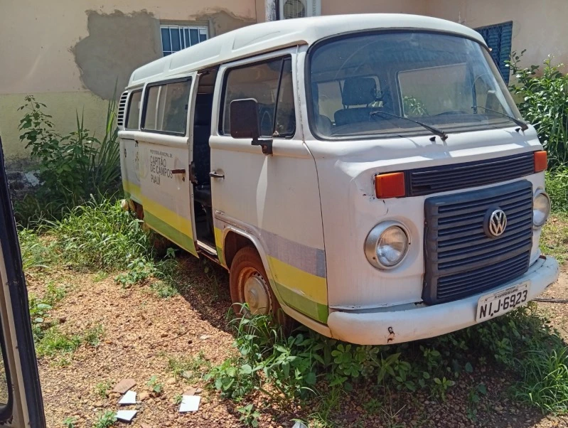 Volkswagen Kombi Lotação 2010 Flex em Capitão De Campos - Piauí