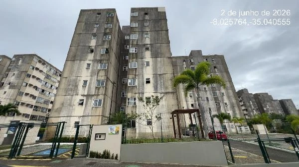 Apartamento com 2 Quartos em São Lourenço da Mata/PE em Sao Lourenco Da Mata - Pernambuco