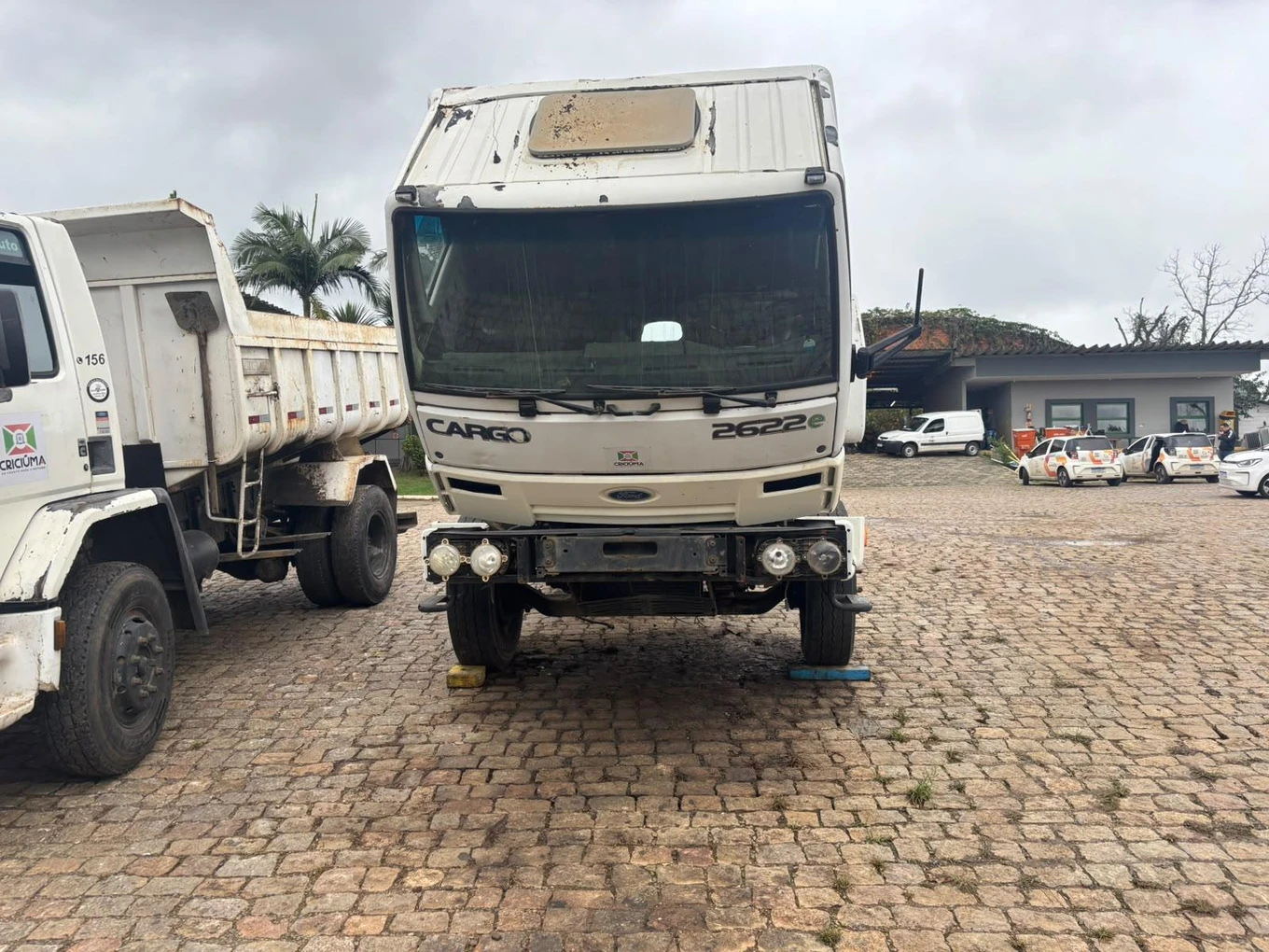 Ford Cargo 2622E Cargo 2622E 2009 Automático? (informação incompleta) em Criciúma - Santa Catarina