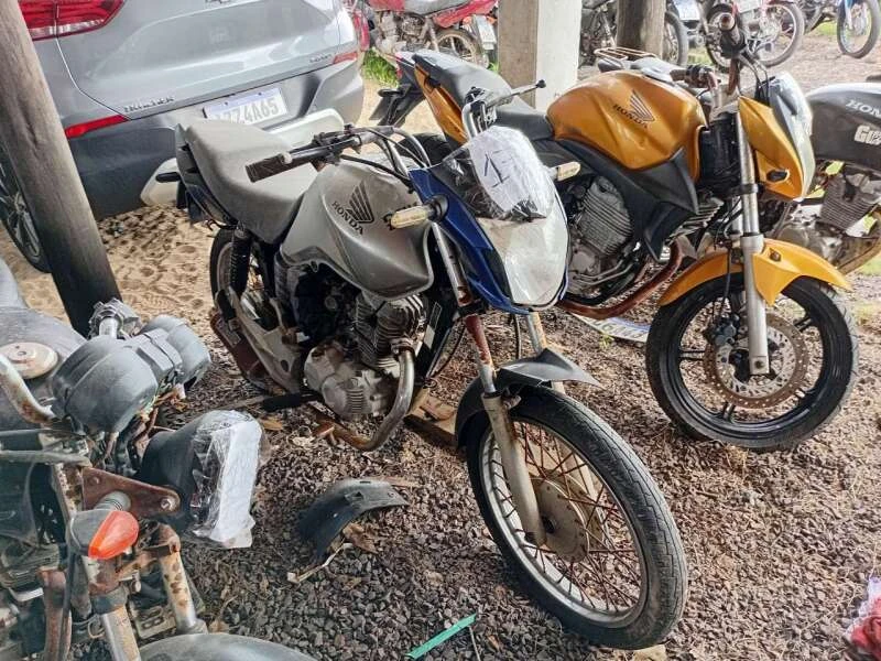 Honda Sucata Diversas Lote 9 Motos Honda + Yamaha YBR 125K Capão da Canoa  RS em Capão Da Canoa - Rio Grande do Sul