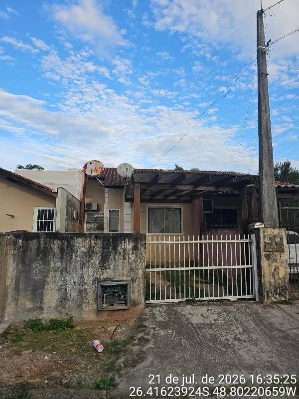 Casa com 2 Quartos em Araquari/SC em Araquari - Santa Catarina