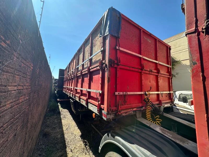 Randon Trailer 2003 Sucata em Umuarama - Paraná