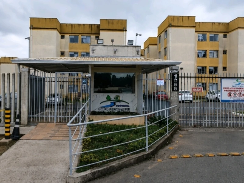 Apartamento com 2 Quartos no Ganchinho em Curitiba/PR em Curitiba - Paraná
