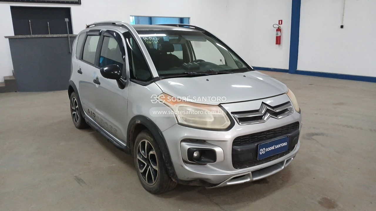 Citroën C3 Aircross GLXM 2012 em Curitiba - Paraná