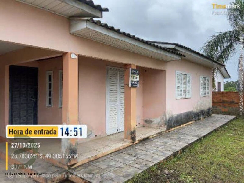 Terreno com Edificação em mau estado em Içara/SC em Içara - Santa Catarina