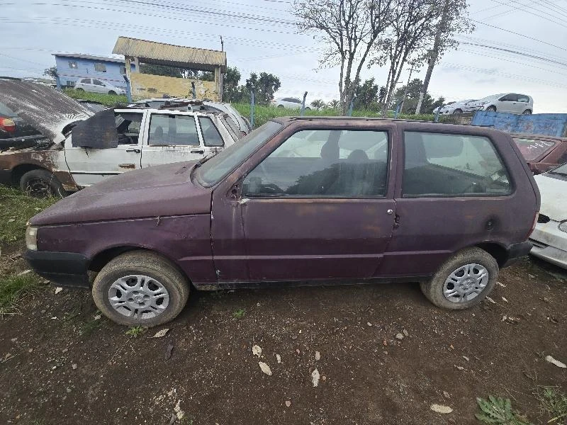 Fiat Uno Mille Fire 2004 Sucata Aproveitável em Rio Negrinho - Santa Catarina