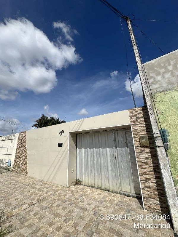 Casa com 1 Vaga em Maracanaú/CE em Maracanau - Ceará