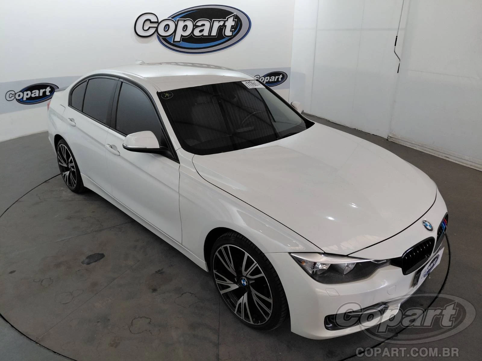BMW 316i 2015 1.6 Turbo em Osasco - São Paulo