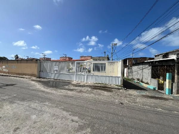 Apartamento com 2 Quartos em Camacari/BA em Camacari - Bahia