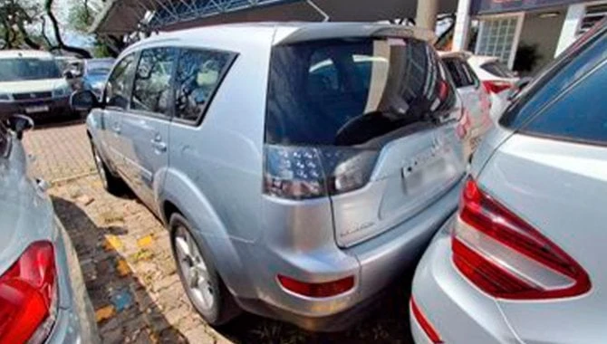 Mitsubishi Outlander Outlander 2007 3.0 V6 Gasolina em São Paulo