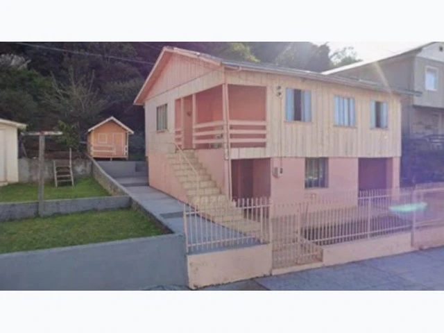 Casa com 4/11 de fração em Capinzal/SC em Capinzal - Santa Catarina