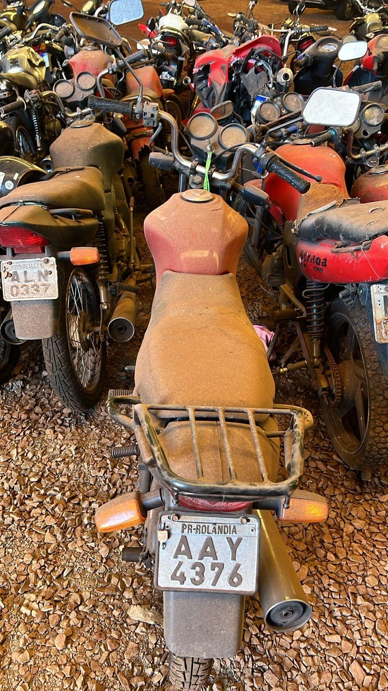 Honda CG 125 Titan KS 2001/2002 125cc Vermelho em Guaíra - Paraná