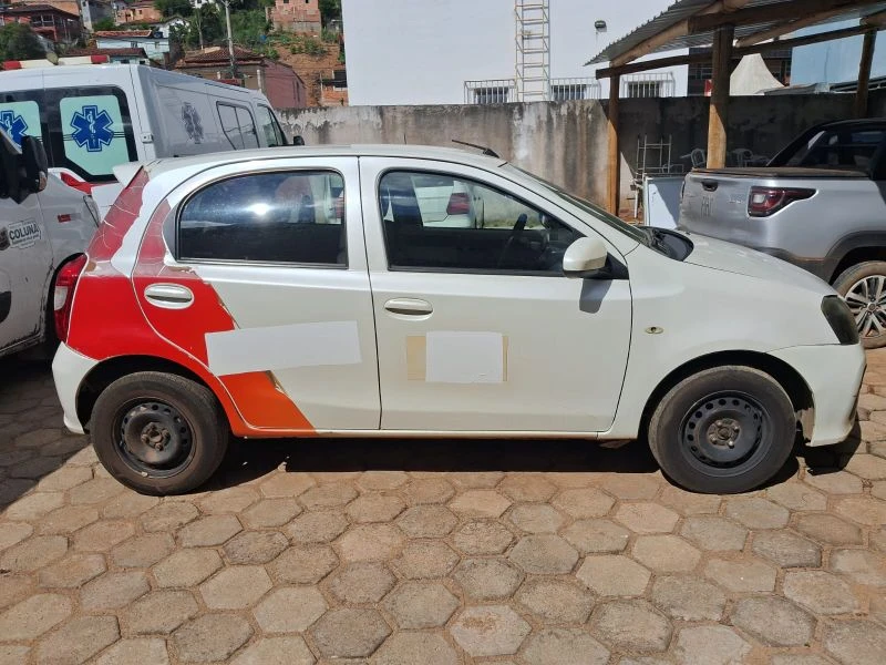 Toyota Etios HB X 1.3L MT 2018 em Coluna - Minas Gerais