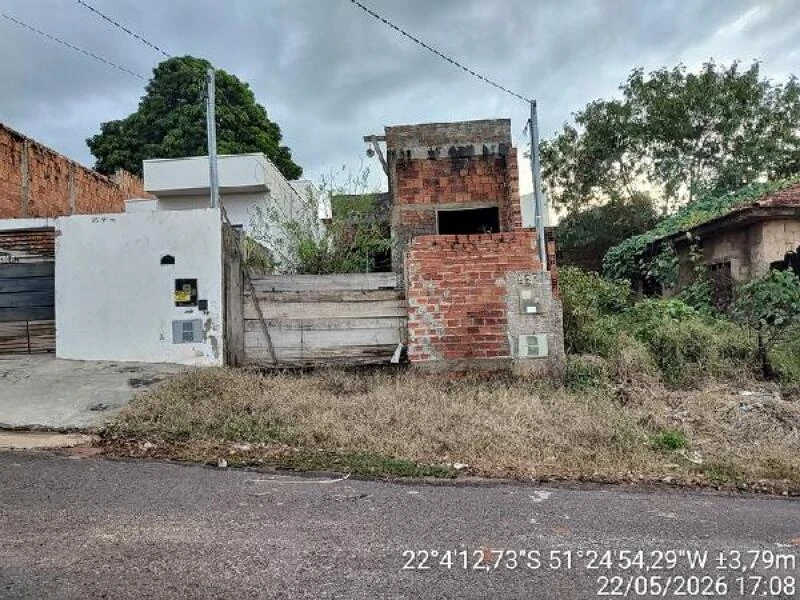 Terreno no Parque dos Pinheiros em Álvares Machado/SP em Álvares Machado - São Paulo