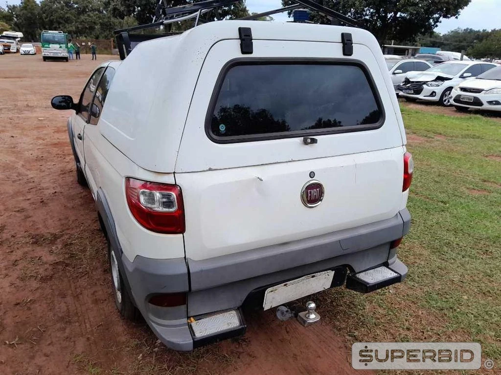 Fiat Strada HD WK CD 2019 em Campo Grande