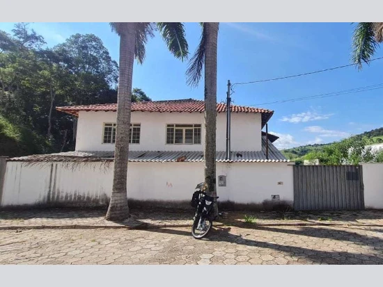 Casa com Fração A em São Lourenço/MG em São Lourenço - Minas Gerais