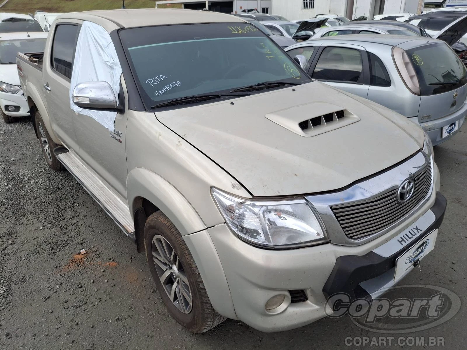 Toyota Hilux SRV 2013 3.0 D-4D Turbo em Itaquaquecetuba - São Paulo