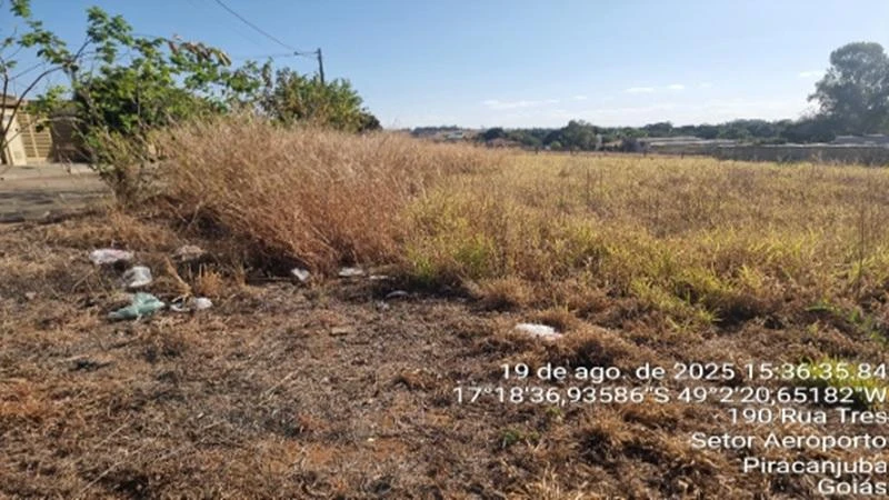 Terreno no Setor Pouso Alto III Etapa em Piracanjuba/GO em Piracanjuba - Goiás
