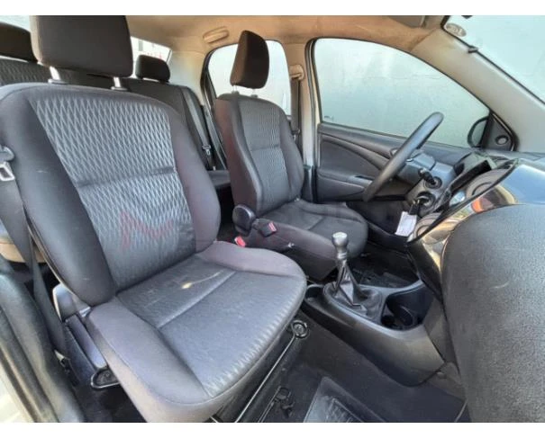 Toyota Etios XS 2014 1.5 Flex/GNV em São Paulo