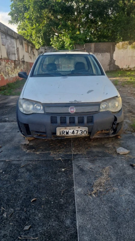Fiat Strada Fire 2008/2009 Branca em Ipiaú - Bahia
