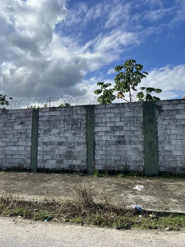 Prédio em Mongaguá/SP em Mongagua - São Paulo