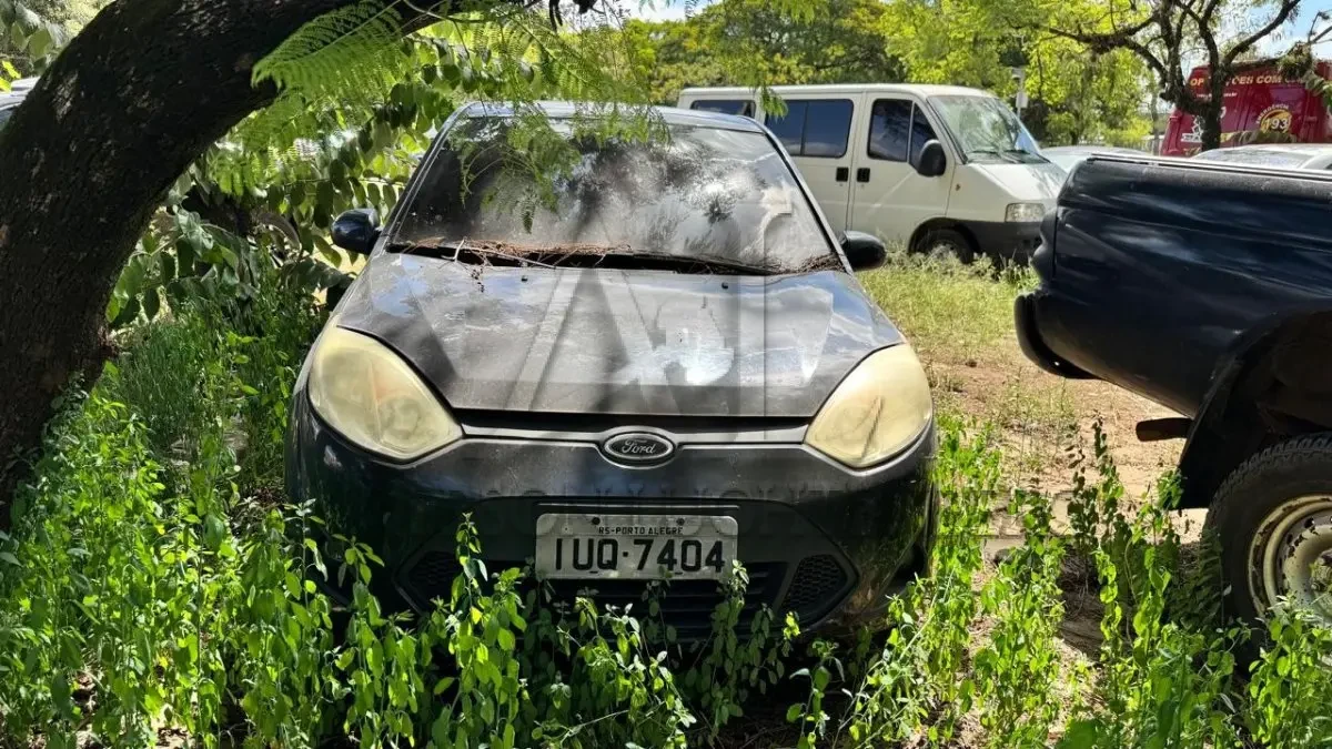 Ford Fiesta Sedan 2013 1.6 Flex em Porto Alegre - Rio Grande do Sul