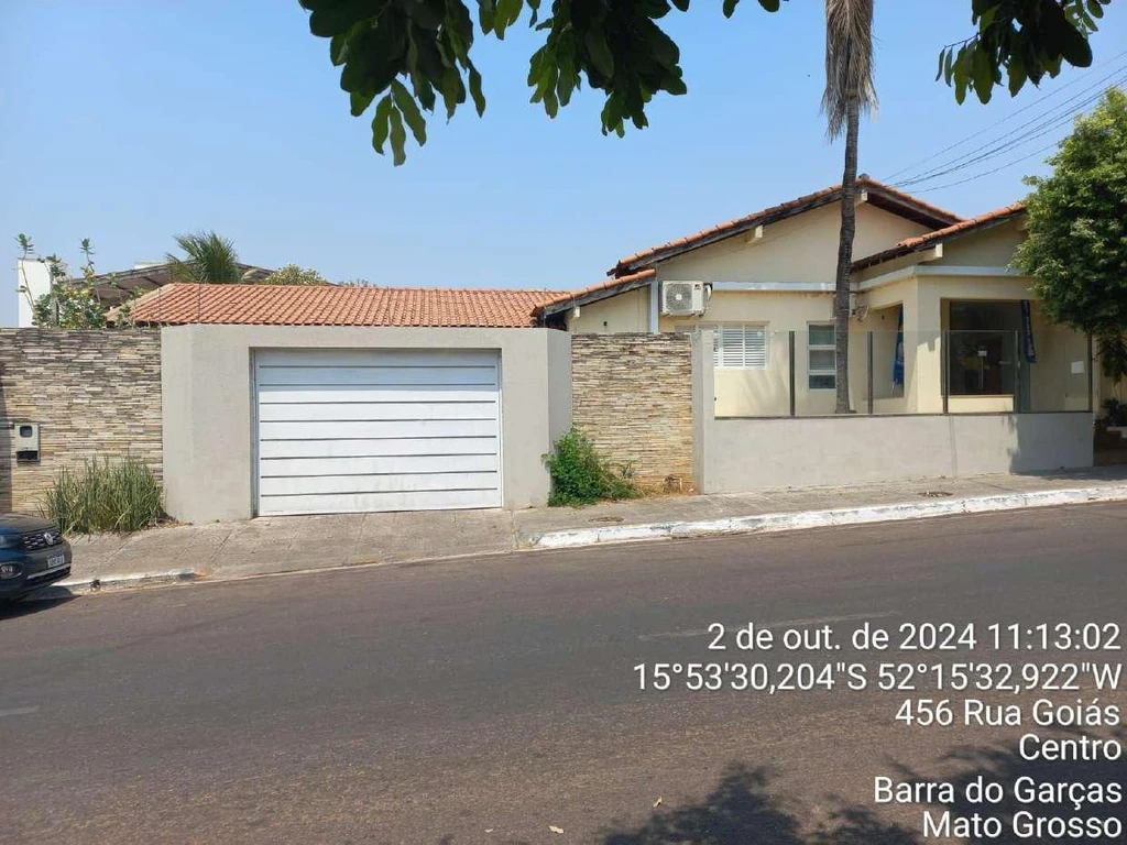Casa com 3 SuítEs e 2 Vagas em Barra do Garas/MT em Barra Do Garças - Mato Grosso