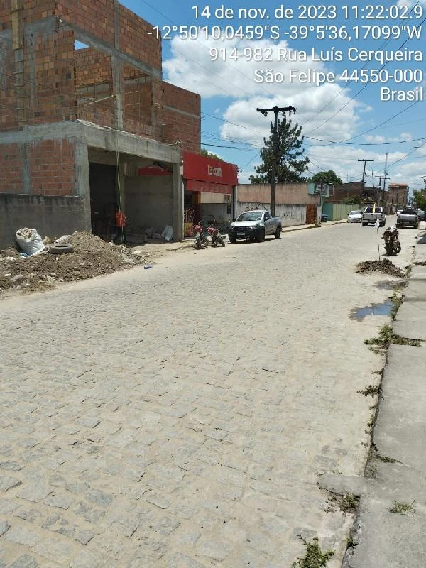 Terreno no Centro em São Felipe/BA em Sao Felipe - Bahia
