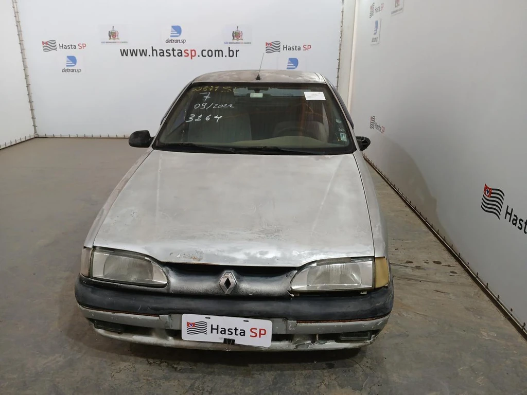 Renault 19RN 1995/1996 Prata em Porto Feliz - São Paulo