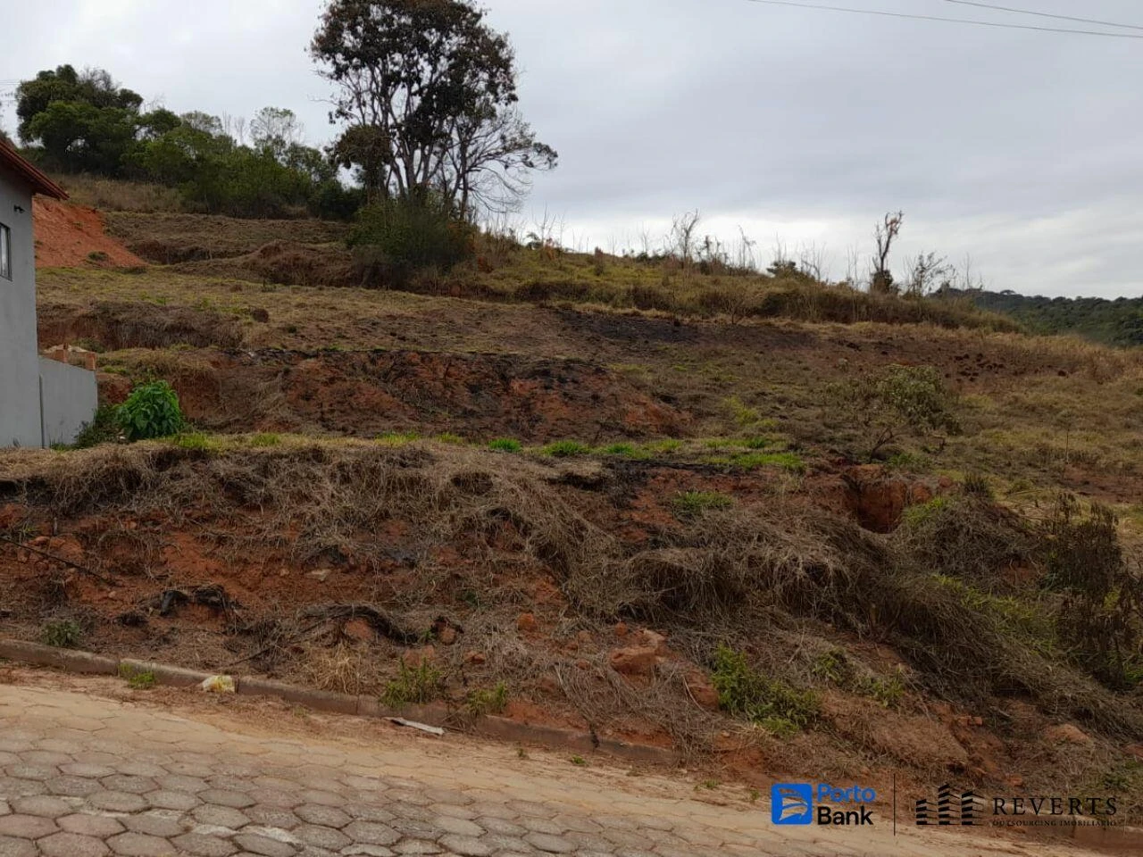 Terreno 684 m² em Pouso Alto/MG em Pouso Alto - Minas Gerais