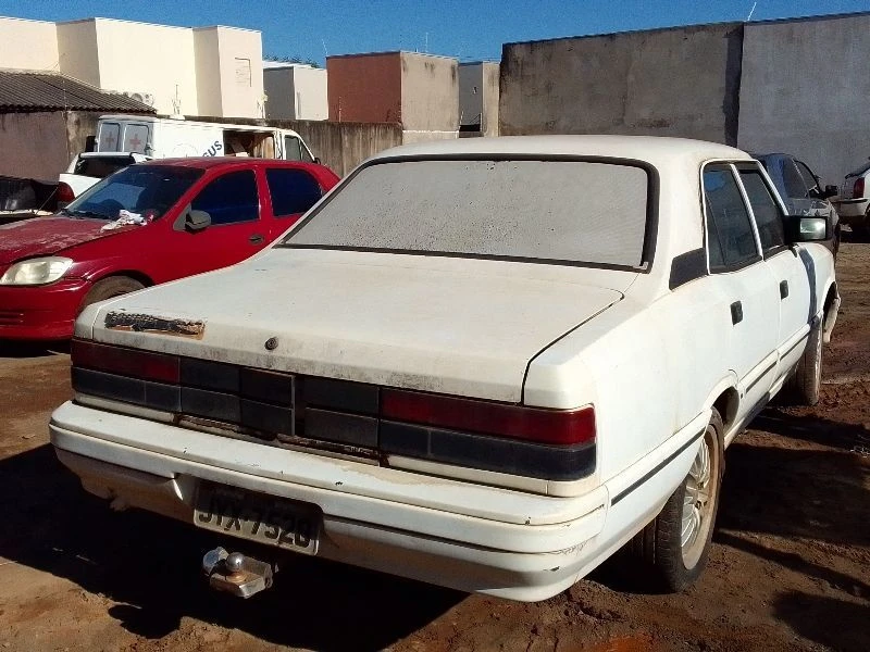 Chevrolet Opala Comodoro SL/E 1988 em Tangará De Serra - Mato Grosso